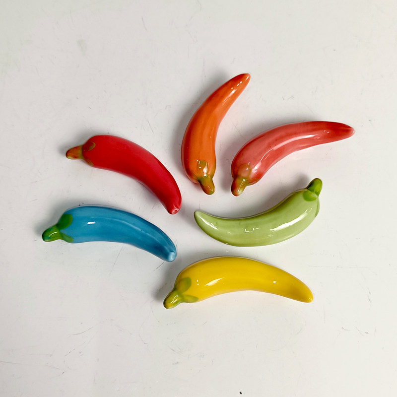 仿真水果香蕉辣椒模型饰品陶瓷筷子架玩道具架笔托筷枕酒店家用,淘宝优惠券,粉丝福利购,淘宝优惠卷