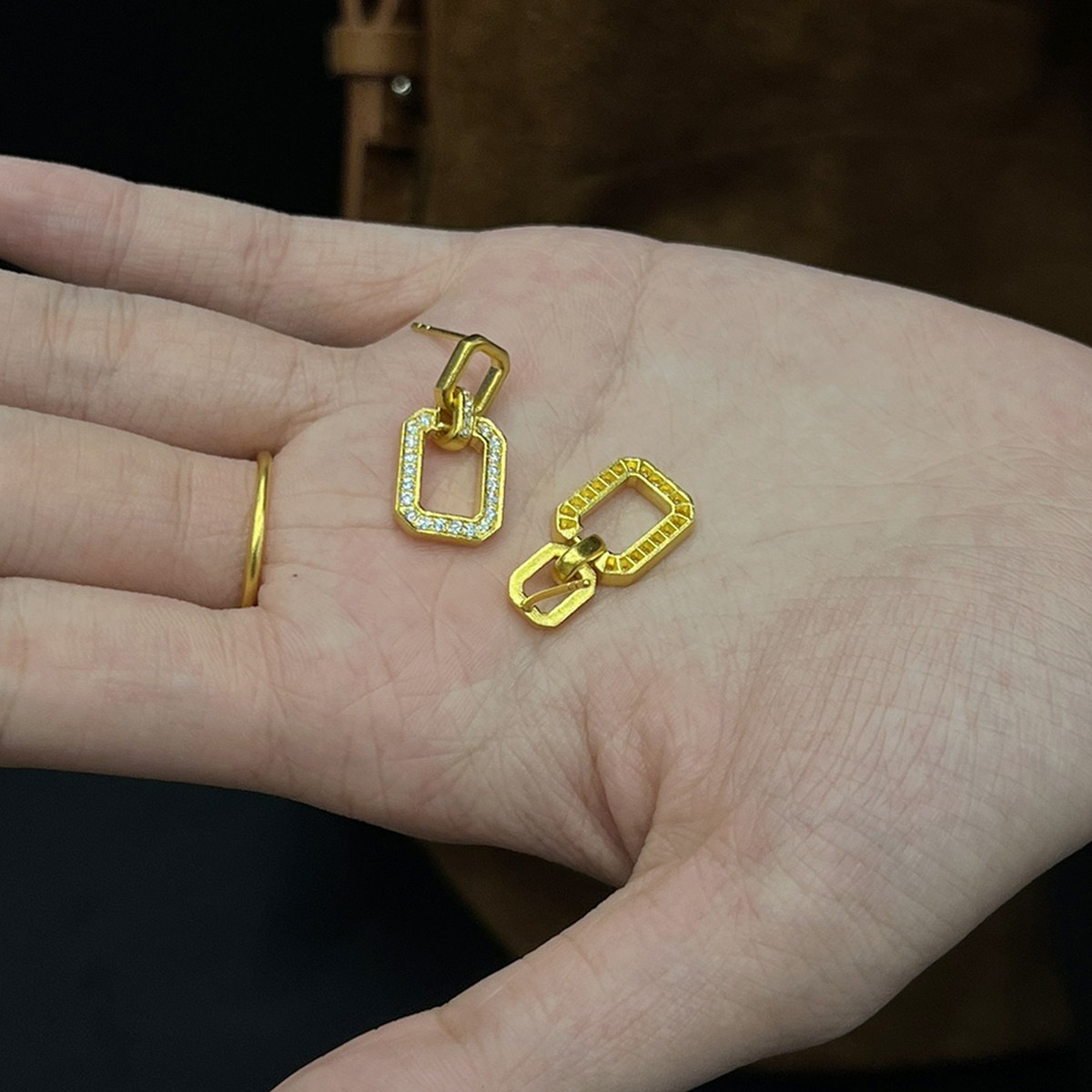 吉盟珠宝999足金点钻耳钉送女友黄金耳饰简约几何形耳坠时尚ins风,淘宝优惠券,粉丝福利购,淘宝优惠卷