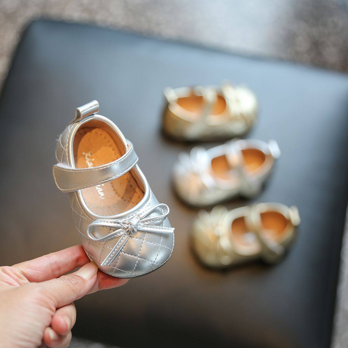 女宝宝软底皮面单鞋6到12个月银色学步鞋8女童婴幼儿透气公主鞋春,淘宝优惠券,粉丝福利购,淘宝优惠卷