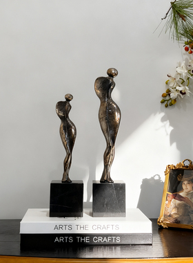 复古几何创意金属多姿女郎摆件