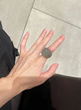 2025年新款韩国小众设计树脂亚克力女戒指学生党潮酷饰品个性指环