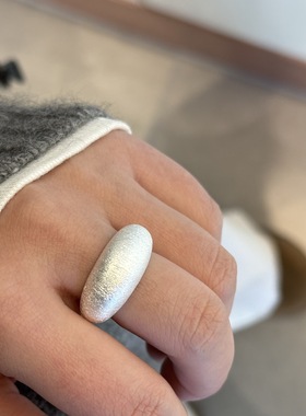 原创设计意大利拉丝转运珠项链女镀金工艺精致高级重工中古锁骨链