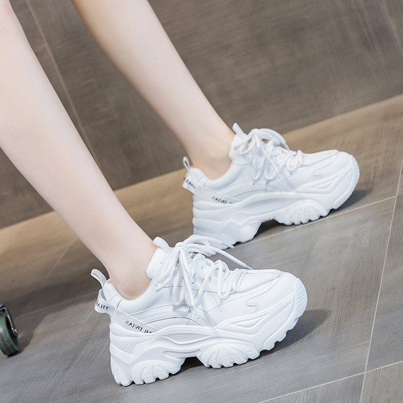 明星同款小白鞋女2024春季新款显脚小6cm休闲白色老爹鞋