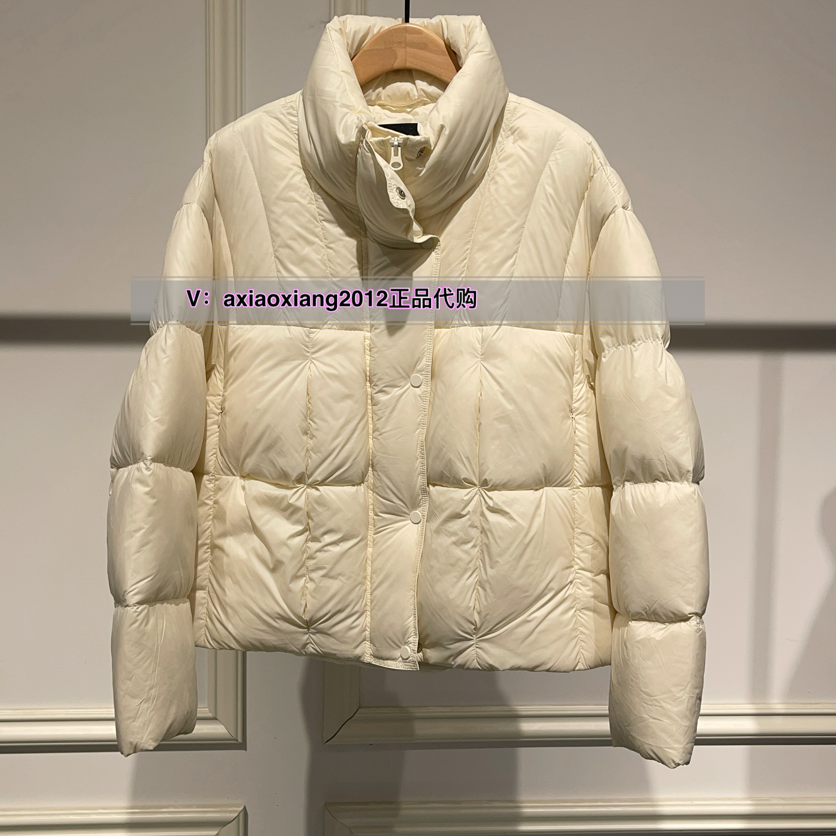 真我永恒2024冬季新品女士短款羽绒服2443A71115正品吊1999 - 图2