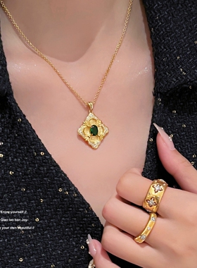 2024爆款时尚新中式时尚项链耳环套装质感仿祖母绿高级复古潮