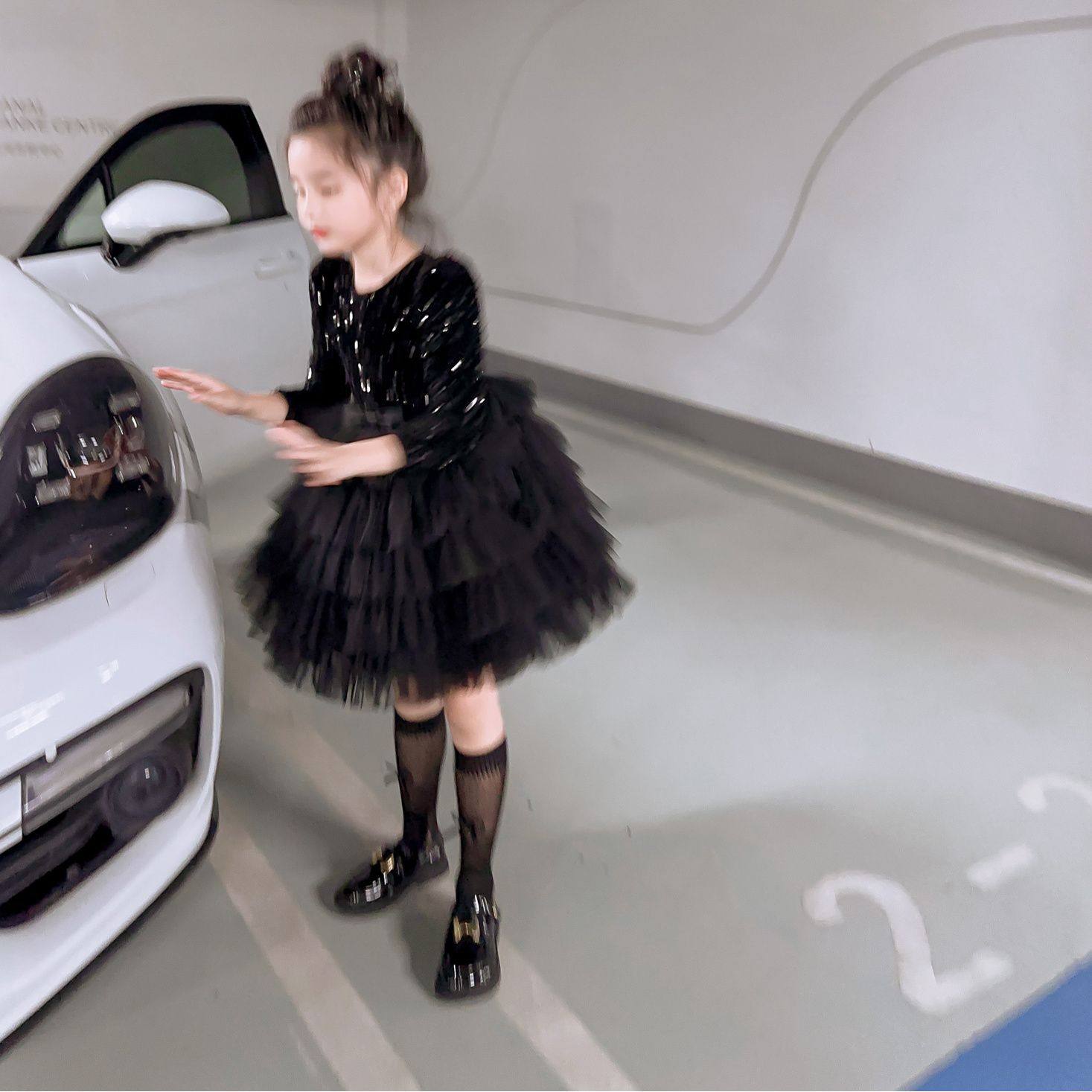 女童公主裙2025春季新款洋气生日礼服蛋糕裙儿童演出服亮片连衣裙,淘宝优惠券,粉丝福利购,淘宝优惠卷