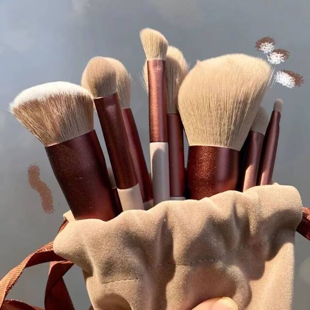 Li Jiaqi recommends soft bristle blue bridge makeup brush full set soft bristle ins high-value beginner eye shadow brush for beginner