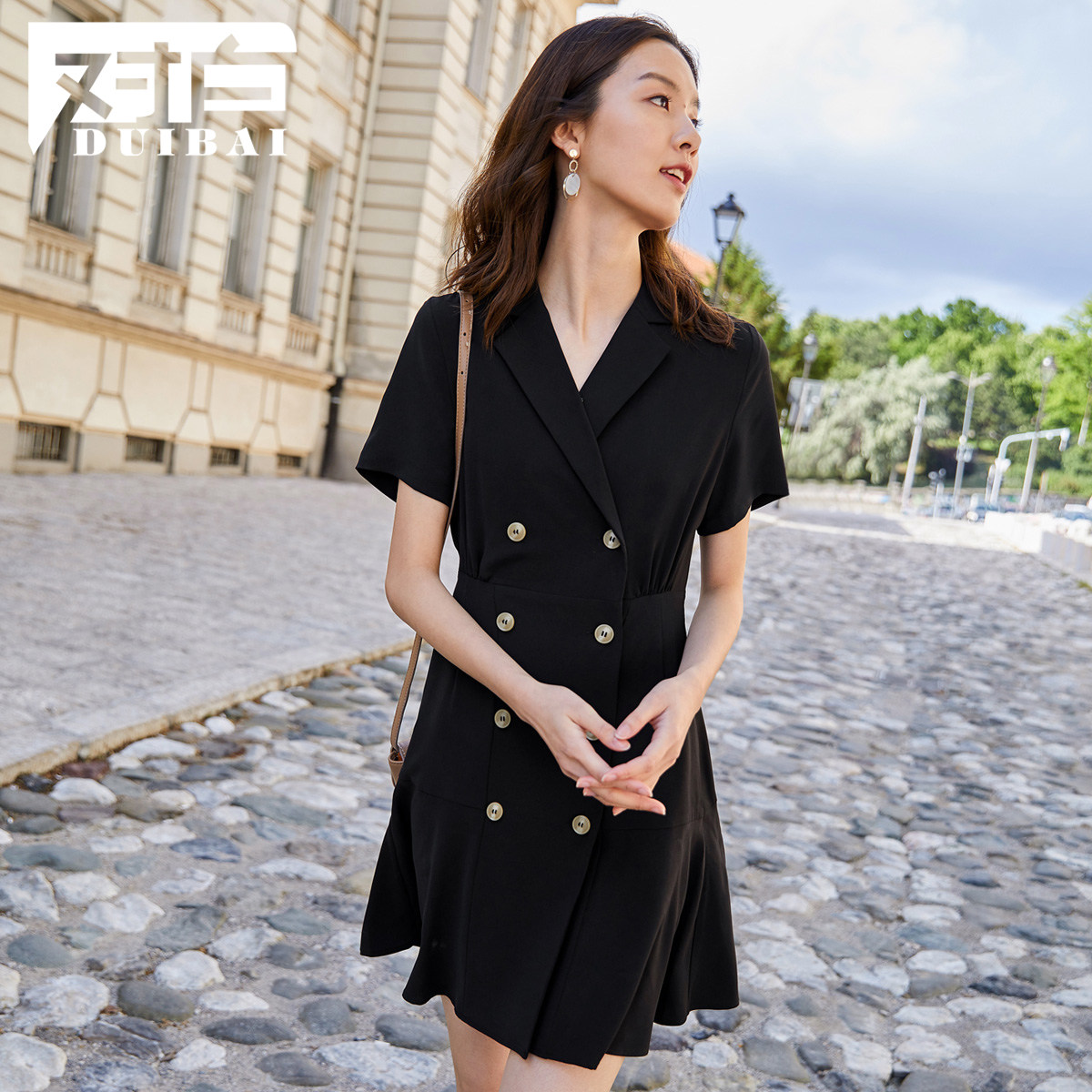 对白西装式连衣裙2020新款夏季短裙 对白连衣裙