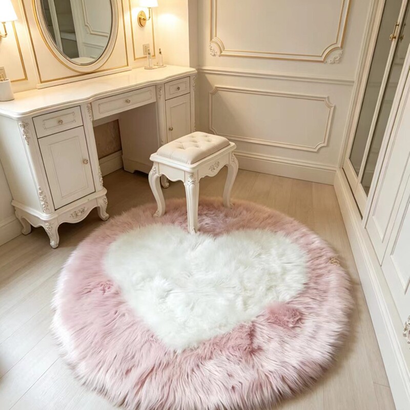 Faux wool plush color block round bedside blanket