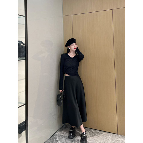 NancyCavally专柜款超细100S美丽诺羊毛 轻薄0压感V领修身打底衫 - 图3