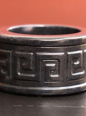 21内径17*5mm14g戒指把玩精雕龙戒戒指桂林鸡血玉石乾坤料黑底红