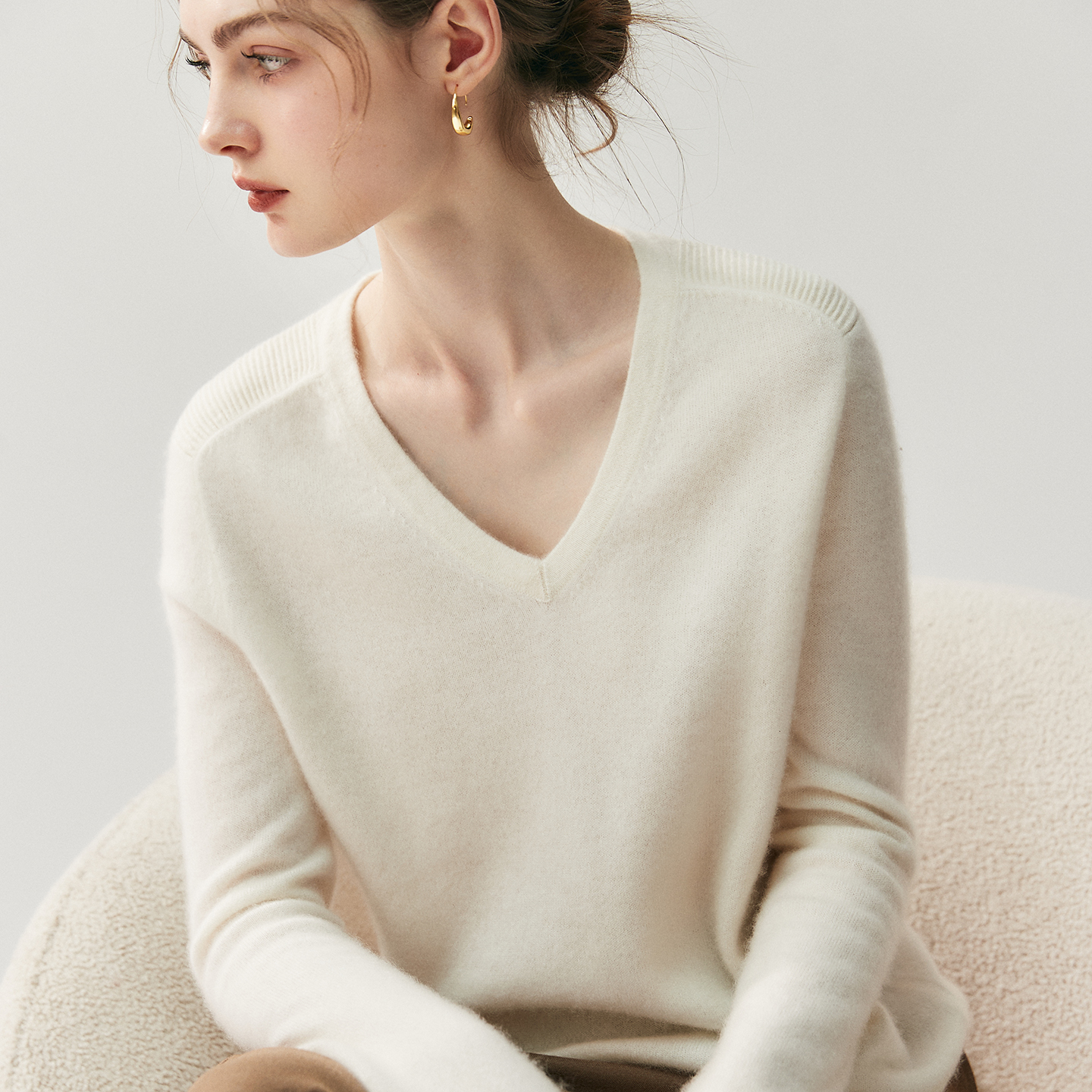 超软糯100纯山羊绒衫女V领宽松针织打底衫慵懒风显瘦羊绒毛衣秋冬 - 图0