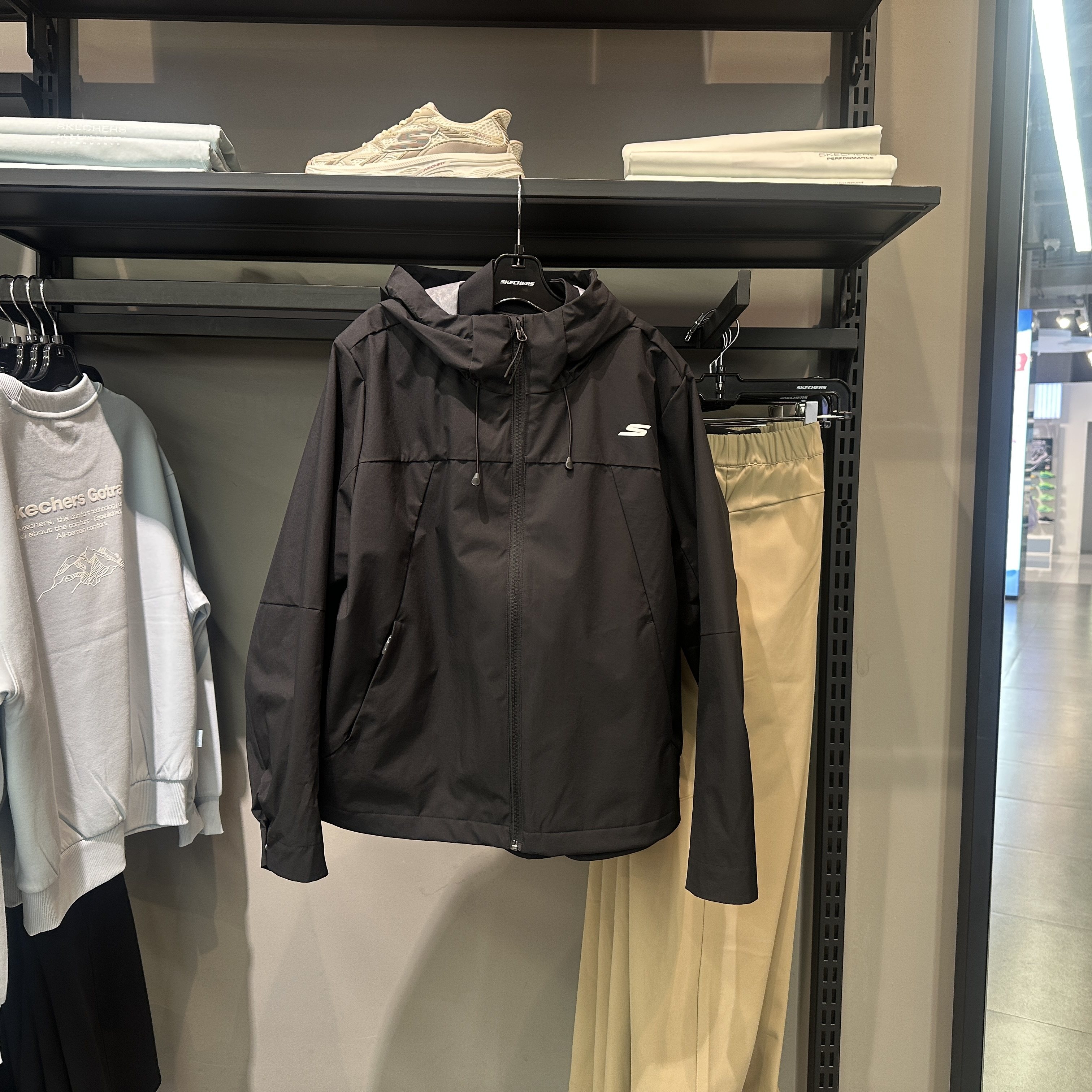 Skechers斯凯奇秋冬女款时尚舒适加绒连帽外套+梭织外套P425W177,淘宝优惠券,粉丝福利购,淘宝优惠卷