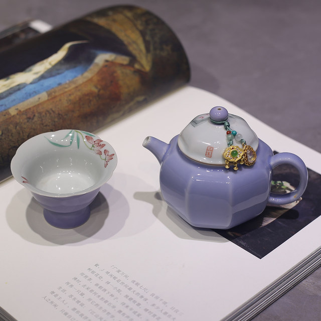 ບໍ່ມີການຫຼຸດລົງສີມ່ວງ underglaze ສີມື painted orchid octagonal pot Jingdezhen handmade ceramic teapot ball hole kung fu teapot