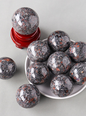 天然水晶矿石火焰石球水晶原石打磨荧光方钠石矿物奇石球桌面摆件