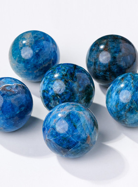 天然水晶原石蓝色磷灰球手工抛光宝石工艺品家居摆件水晶原石