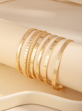 条纹字母时尚大气时尚感手环女