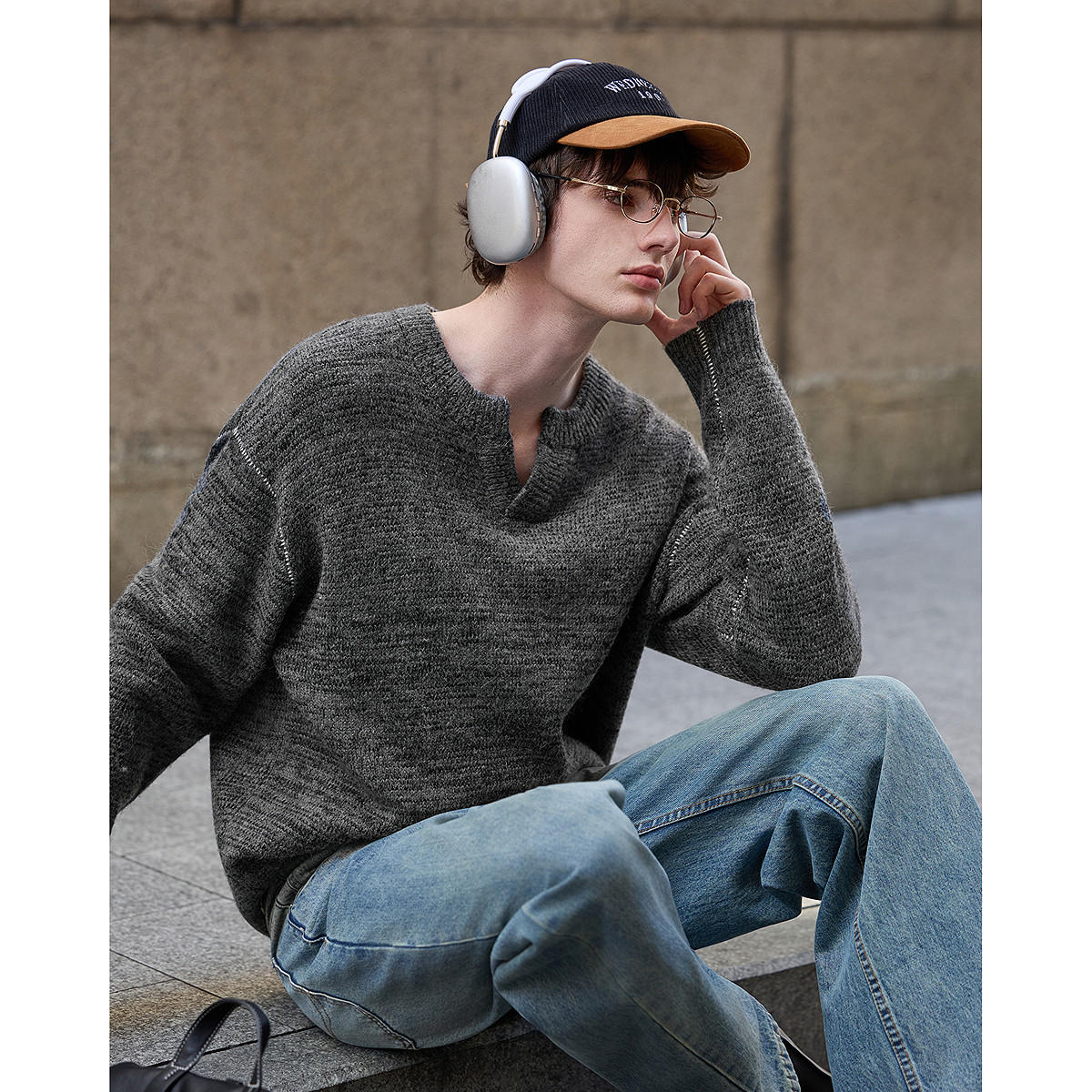 唐狮2026秋冬季毛衣男圆领套头小V撞色明线德美拉肌理感毛线衫,淘宝优惠券,粉丝福利购,淘宝优惠卷