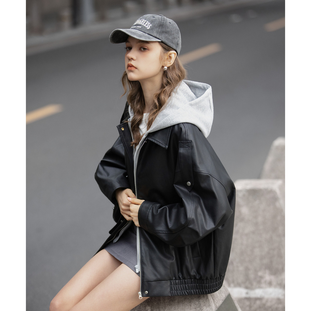 唐狮2026春季皮衣外套女款假两件连帽皮衣时尚宽松美式复古冬黑色,淘宝优惠券,粉丝福利购,淘宝优惠卷