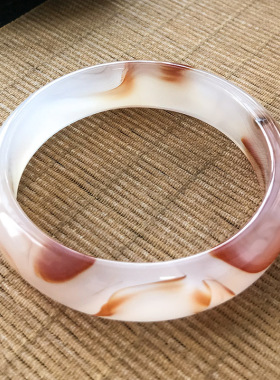 清然阁玛瑙手镯  巴西微瑕瑕疵手镯马达加斯加玉髓手镯厂家