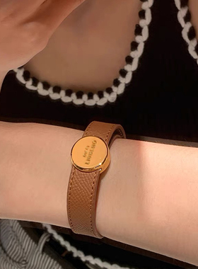 荔枝纹皮质美拉德饰品自律手镯女轻奢小众手环皮带手链休闲