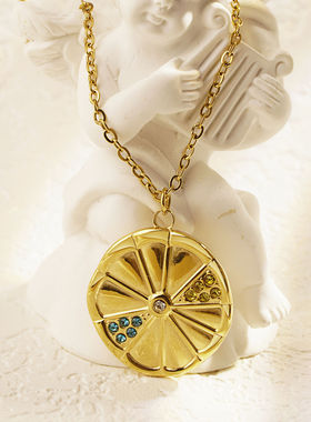 ins风男女士钛钢彩钻柠檬片项链