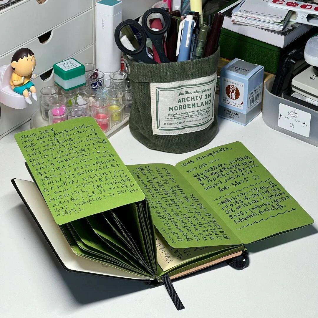 橄榄绿折页口袋本彩页高颜值ins风手账diy装饰学生随身计事日记本 - 图0