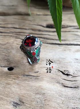 精工烧蓝镶嵌刻面蝴蝶石榴石戒指