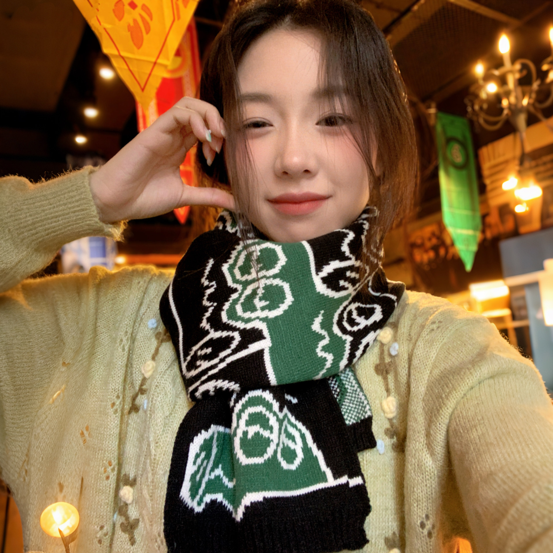 周给给2025日系可爱搞怪小鳄鱼短款针织围巾女秋冬季学生保暖