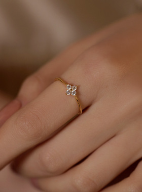 新款S925银百搭镶钻四叶草戒指女