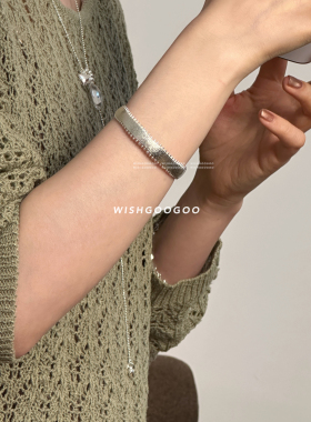WISHGOOGOO拉丝磨砂波浪手镯女ins不规则宽面简约开口可调节手饰