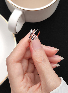 小张的故事S925纯银灵动小蛇戒指