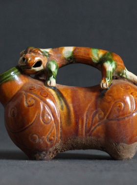 唐三彩陶瓷瓶虎首执壶提梁壶仿古代陶瓷夜壶古玩收藏老货摆件