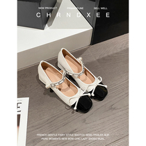 (Beginner) College Wind Small Leather Shoes Womens Retro Square Head Butterfly Knots Mary Rare Shoes One-Ribbon Collision with Colored Single Shoes