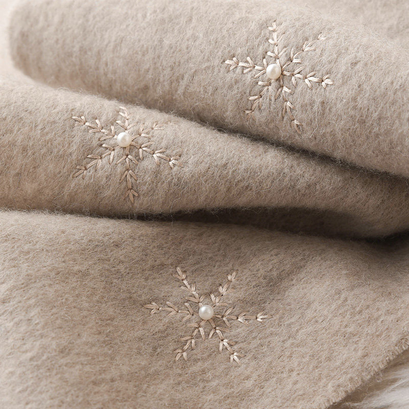 浅灰色纯羊毛围巾秋冬季100羊绒轻薄款高级感送妈妈女士高端围脖,淘宝优惠券,粉丝福利购,淘宝优惠卷