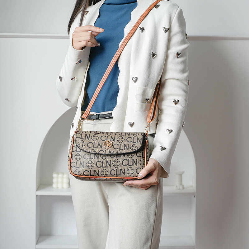 包包女2024新款中年妈妈包时尚印花小方包大容量手机包单肩斜挎包,淘宝优惠券,粉丝福利购,淘宝优惠卷