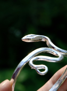 [囚徒自定义首饰]手工纯银锻打肌理小白蛇