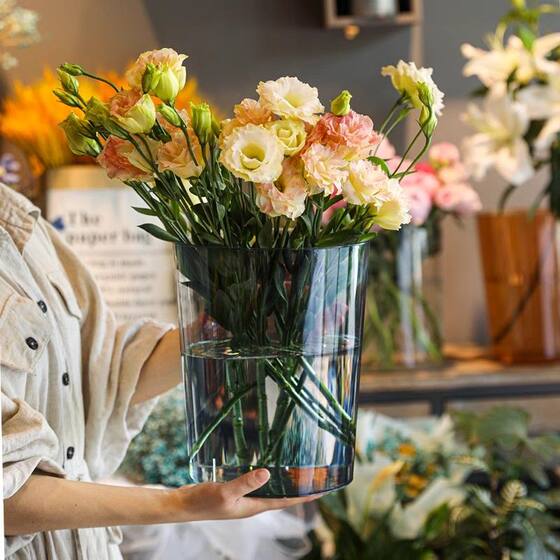 Acrylic transparent French flower bucket for home use
