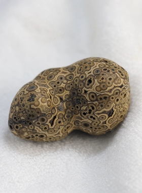 【襁褓】天然外蒙眼睛石随形手工雕刻小棉袄女婴把玩件 楼叔孤品