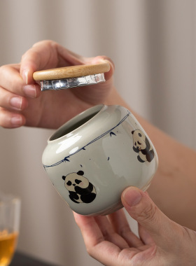 草木灰陶瓷熊猫防潮密封茶叶罐