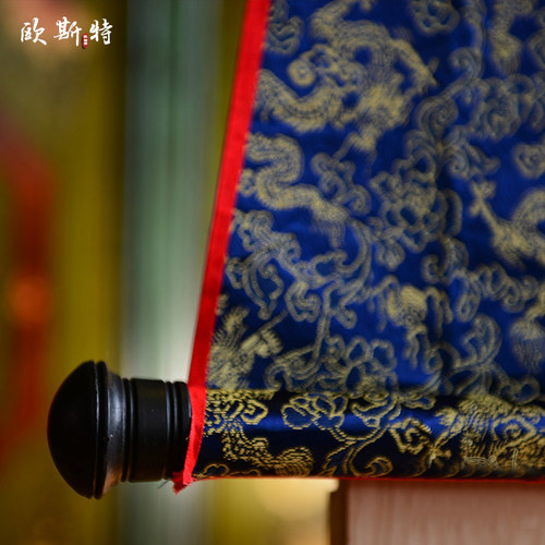 西藏镀金烫金唐卡 莲花生大士唐卡 莲师三尊 黑卡挂画 莲花生大师 - 图3