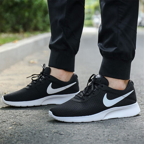 nike roshe run one black