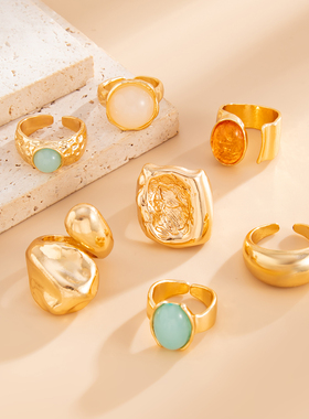 蛇形褶皱宝石戒指套装