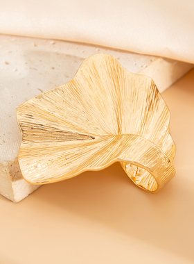 欧美跨境饰品轻奢风不规则立体合金戒指设计感褶皱宽面ring新品