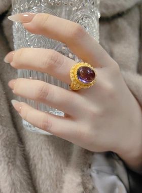 2025雍容华贵繁花宝石黄金色戒指