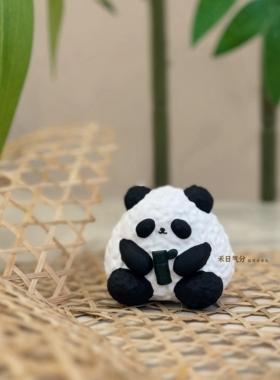手绘熊猫甜品冰箱贴送老外礼物