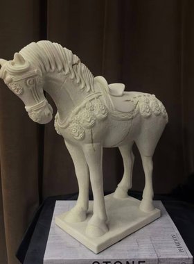 中古风复古风原创雕塑骏马装饰摆件样板间售楼处高端马雕塑摆设