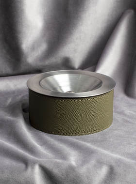 样板间售楼处现代轻奢家用不锈钢皮革天然马毛创意烟灰缸装饰品摆