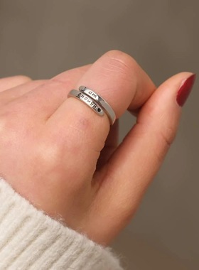 字母戒指女设计小众高级感轻奢冷淡风食指情侣开口戒2023年新款潮