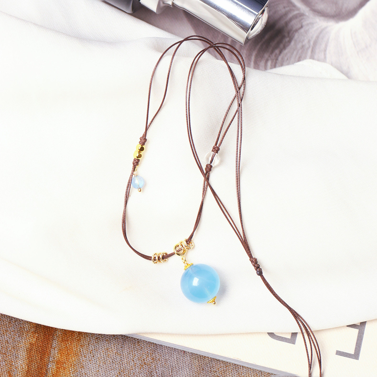 天然水晶海蓝宝单珠皮绳项链锁骨链可调节款吊坠 女款锁骨链挂坠,淘宝优惠券,粉丝福利购,淘宝优惠卷